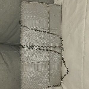 Urban Expressions Magnetic Clutch crossbody